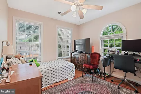 Bedroom - 6506 Milva Ln, Springfield, VA 22150 photo 4 of 8