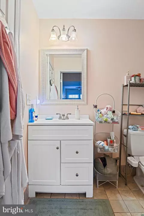 Bath - 6506 Milva Ln, Springfield, VA 22150 photo 8 of 8