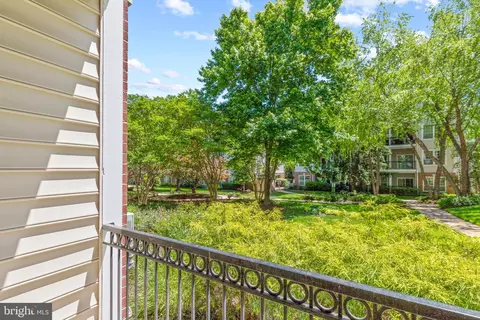 Exterior - 1530 Spring Gate Dr #9106, Mclean, VA 22102 photo 4 of 9