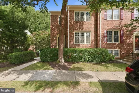 7857 Hampton Village Pass, Annandale, VA 22003