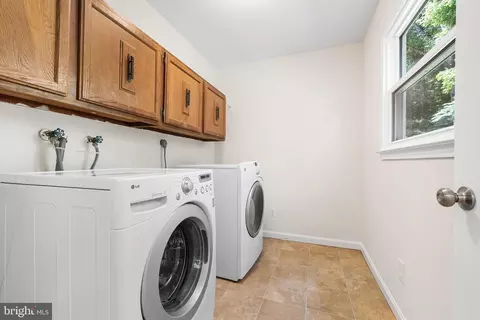 Other - 6903 Rochambeau Pl, Springfield, VA 22153 photo 1 of 10
