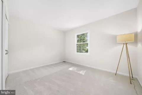 Bedroom - 6903 Rochambeau Pl, Springfield, VA 22153 photo 8 of 12