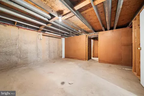 Other - 6903 Rochambeau Pl, Springfield, VA 22153 photo 8 of 10