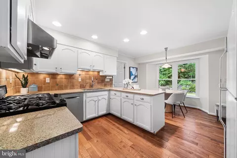 Kitchen - 6903 Rochambeau Pl, Springfield, VA 22153 photo 1 of 4
