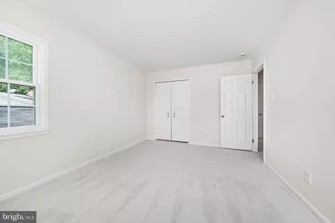 Bedroom - 6903 Rochambeau Pl, Springfield, VA 22153 photo 9 of 12