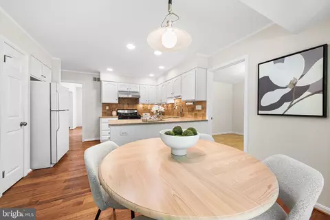 Dining - 6903 Rochambeau Pl, Springfield, VA 22153 photo 5 of 5
