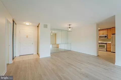 Living - 8340 Greensboro Dr #225, Mclean, VA 22102 photo 7 of 14