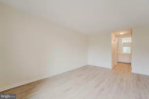 Living - 8340 Greensboro Dr #225, Mclean, VA 22102 photo 14 of 14