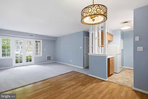 Living - 5911 Prince James Dr #D, Springfield, VA 22152 photo 1 of 7