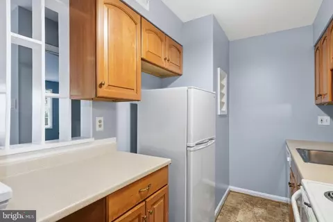 Kitchen - 5911 Prince James Dr #D, Springfield, VA 22152 photo 4 of 4