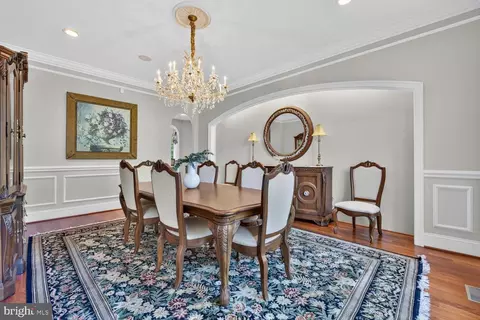 Dining - 6245 Linway Ter, Mclean, VA 22101 photo 3 of 3