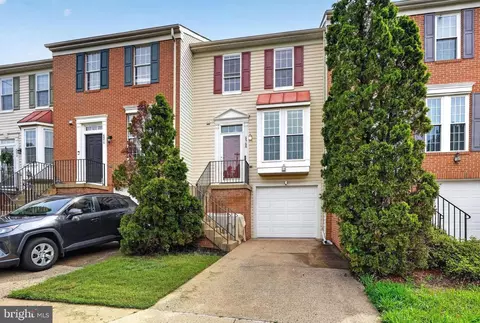 6568 Osprey Point Ln, Alexandria, VA 22315