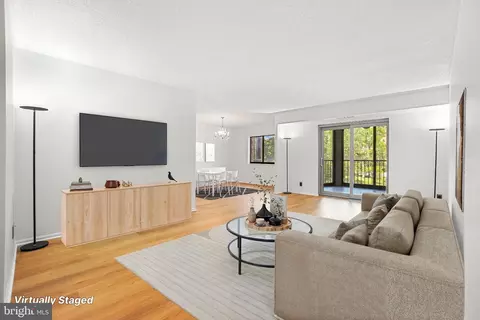 5902 Mount Eagle Dr #315, Alexandria, VA 22303