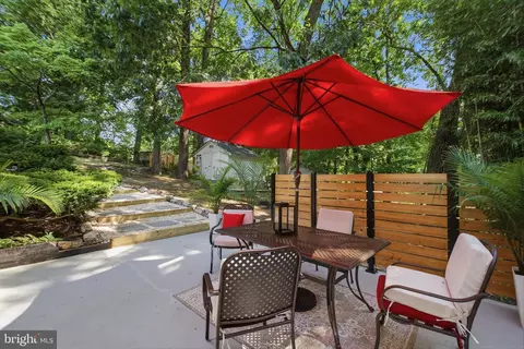 Exterior - 6401 Limerick Ct, Springfield, VA 22152 photo 12 of 13