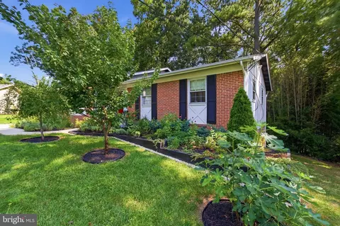 Exterior - 6401 Limerick Ct, Springfield, VA 22152 photo 3 of 13