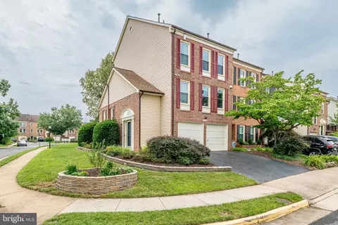 6545 River Tweed Ln, Alexandria, VA 22312