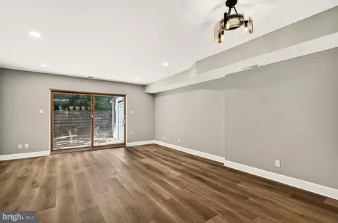 Living - 7617 Tiverton Dr, Springfield, VA 22152 photo 1 of 3