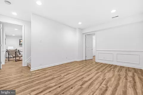 Entry Way - 2610 Paddock Gate Ct, Herndon, VA 20171 photo 3 of 3