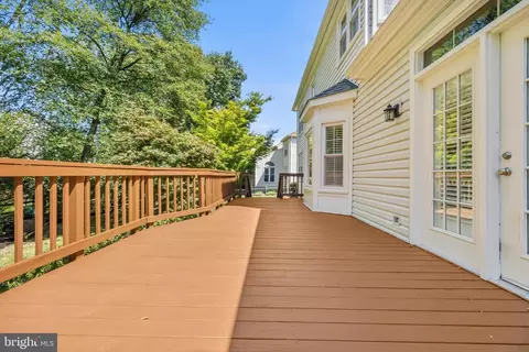 Exterior - 2610 Paddock Gate Ct, Herndon, VA 20171 photo 6 of 10
