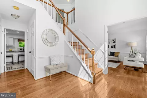 Entry Way - 2610 Paddock Gate Ct, Herndon, VA 20171 photo 1 of 3