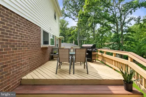 Exterior - 9202 Setter Pl, Springfield, VA 22153 photo 4 of 9