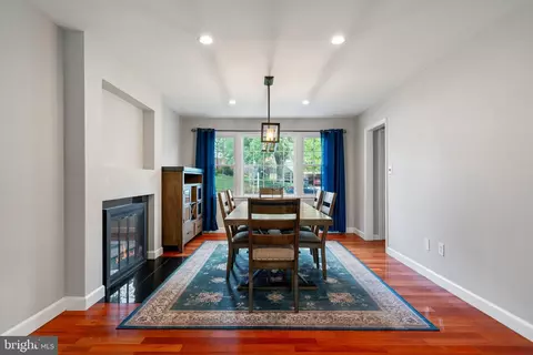 Dining - 9202 Setter Pl, Springfield, VA 22153 photo 2 of 3