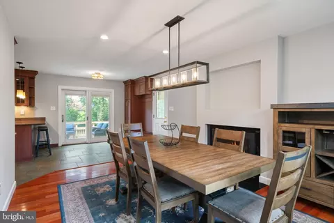 Dining - 9202 Setter Pl, Springfield, VA 22153 photo 3 of 3