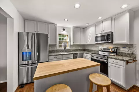 Kitchen - 2085 Cobblestone Ln, Reston, VA 20191 photo 1 of 2