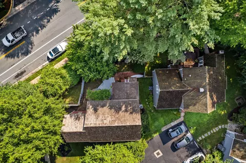 View/Area - 2085 Cobblestone Ln, Reston, VA 20191 photo 1 of 5