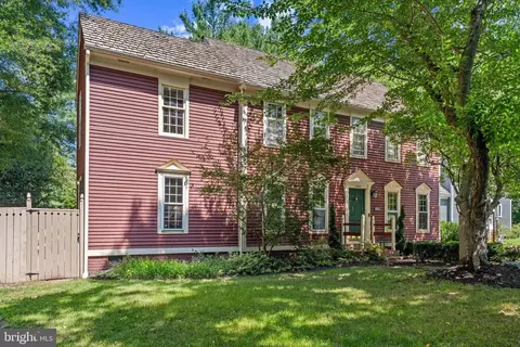 Exterior - 2085 Cobblestone Ln, Reston, VA 20191 photo 10 of 18