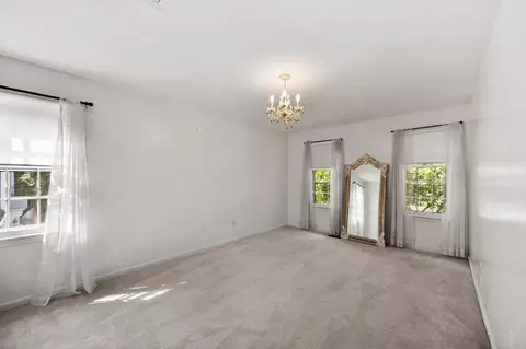 Bedroom - 2085 Cobblestone Ln, Reston, VA 20191 photo 4 of 7