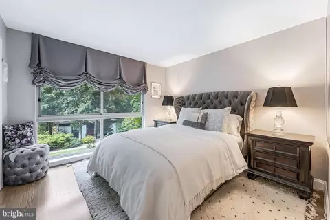 Bedroom - 11211 Wedge Dr, Reston, VA 20190 photo 6 of 7