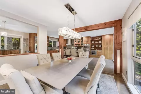 Dining - 11211 Wedge Dr, Reston, VA 20190 photo 5 of 5