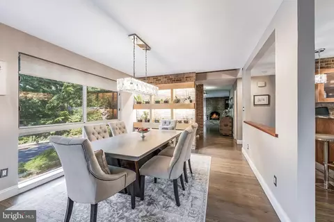 Dining - 11211 Wedge Dr, Reston, VA 20190 photo 4 of 5