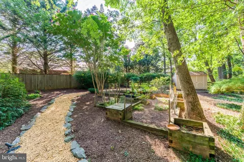 Exterior - 11211 Wedge Dr, Reston, VA 20190 photo 11 of 15