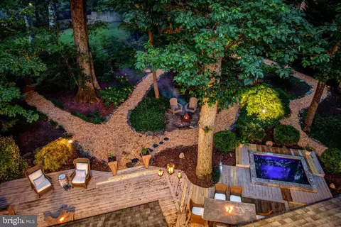 Exterior - 11211 Wedge Dr, Reston, VA 20190 photo 5 of 15