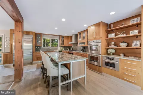 Kitchen - 11211 Wedge Dr, Reston, VA 20190 photo 1 of 10