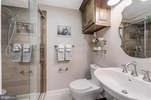 Bath - 11211 Wedge Dr, Reston, VA 20190 photo 7 of 7
