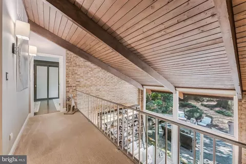 Entry Way - 11211 Wedge Dr, Reston, VA 20190 photo 7 of 10