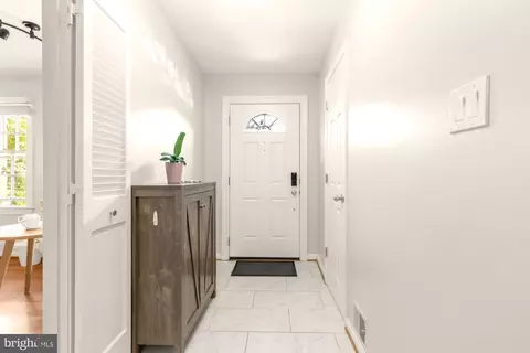 Entry Way - 7357 Eldorado Ct, Mclean, VA 22102 photo 1 of 3