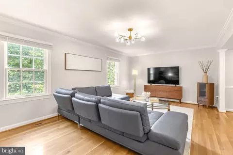 Living - 7357 Eldorado Ct, Mclean, VA 22102 photo 2 of 6