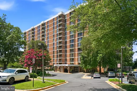 2311 Pimmit Dr #511E, Falls Church, VA 22043