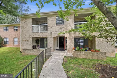 5928 Cove Landing Rd #101 A, Burke, VA 22015