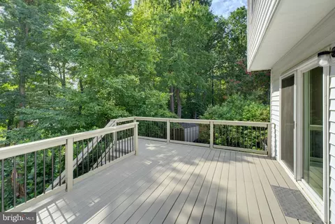 Exterior - 8109 Overton Ct, Springfield, VA 22153 photo 21 of 25