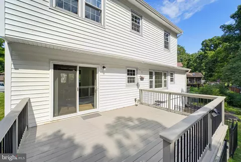 Exterior - 8109 Overton Ct, Springfield, VA 22153 photo 24 of 25