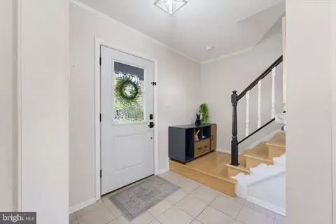 Entry Way - 8109 Overton Ct, Springfield, VA 22153 photo 1 of 1