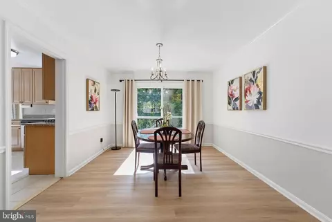 Dining - 8109 Overton Ct, Springfield, VA 22153 photo 2 of 3