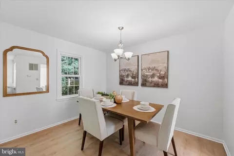 Dining - 8565 Tyrolean Way, Springfield, VA 22153 photo 2 of 4