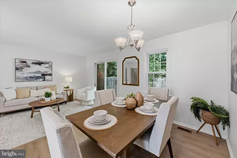 Dining - 8565 Tyrolean Way, Springfield, VA 22153 photo 3 of 4
