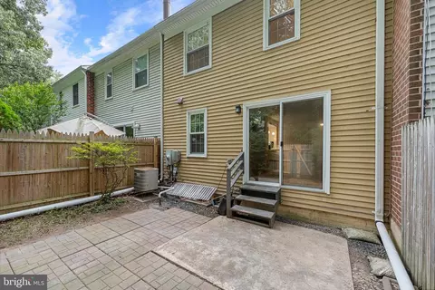 Exterior - 8565 Tyrolean Way, Springfield, VA 22153 photo 4 of 5